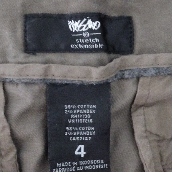 Mossimo Stretch Extensible Low Waist Short Size 4 - Picture 4 of 4